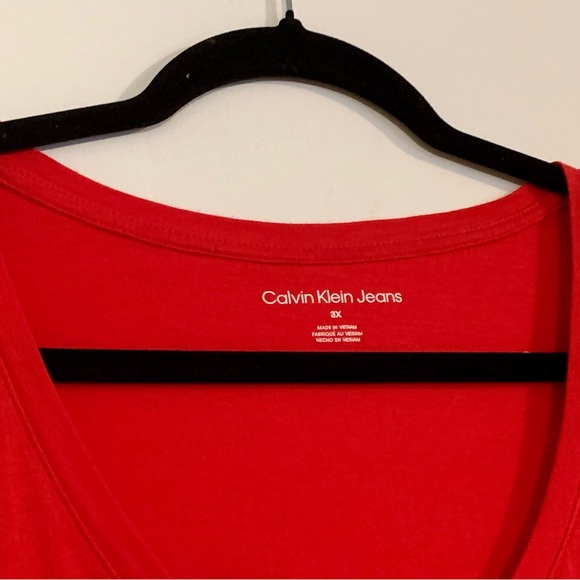 002 CALVIN KLEIN candy apple red glitter logo plus tee/B 1 - Picture 4 of 7